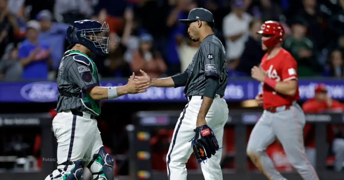 Edwin Díaz celebrando la victoria de Mets